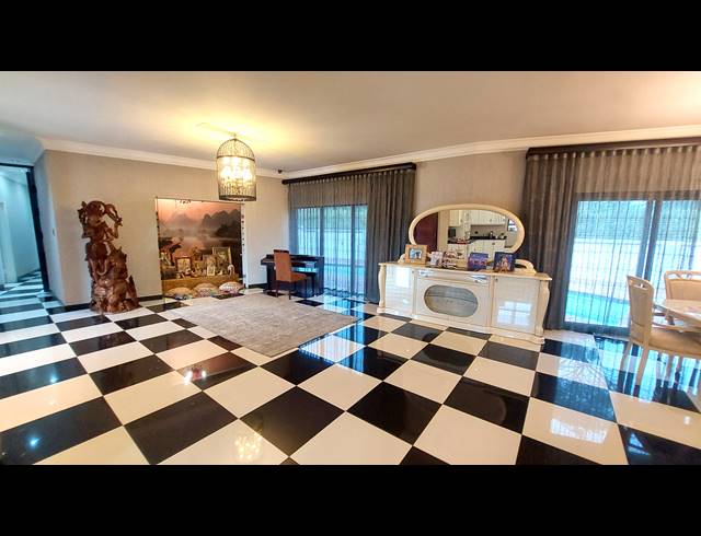 3 BEDROOM TOWNHOUSE FOR SALE IN SHELLY BEACH